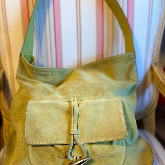 Oh So Chic Burberry Green Suede Shoulder/Hobo Bag Horn Closure. - Picture 5 of 12